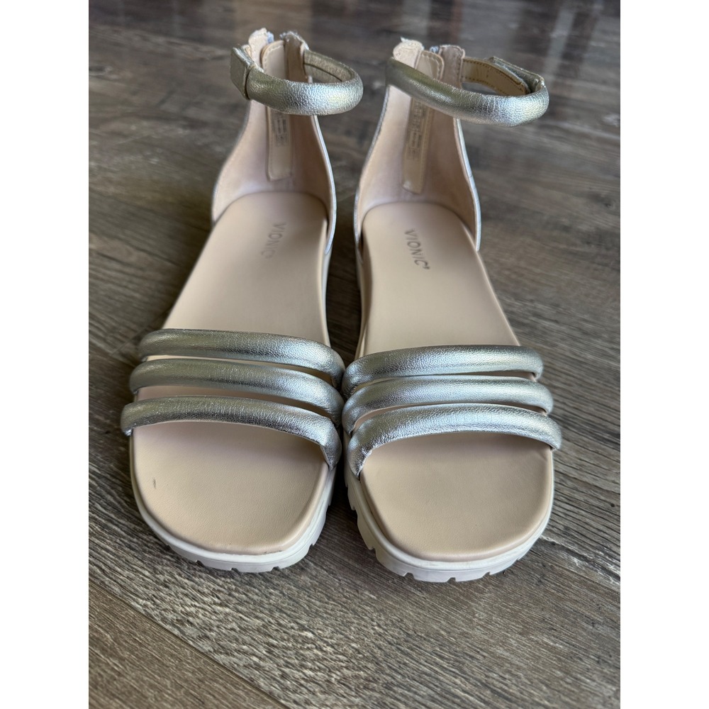 Vionic Laurel Womens 8 Silver Metallic Leather Sandals Lug Sole Comfort Orthotic - Picture 2 of 8